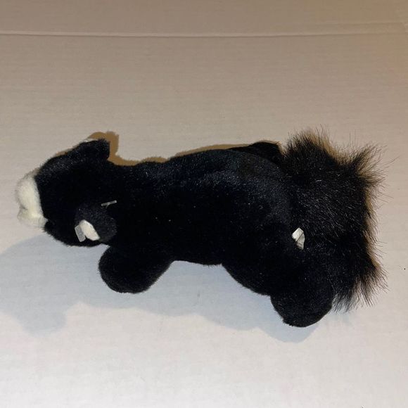 PINEHURST 1895 Black Fox Squirrel 8” plush Furry Tail - Picture 1 of 4
